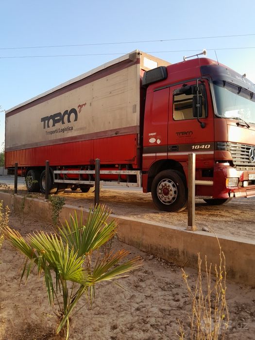 Mersedes Actros paravoz