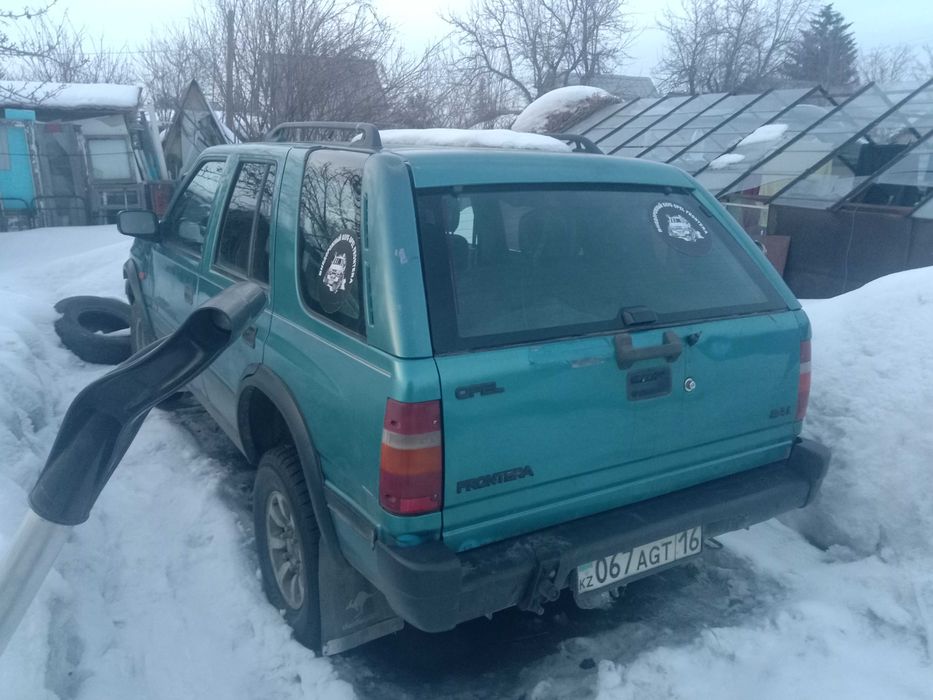 Опель фронтера 2.4