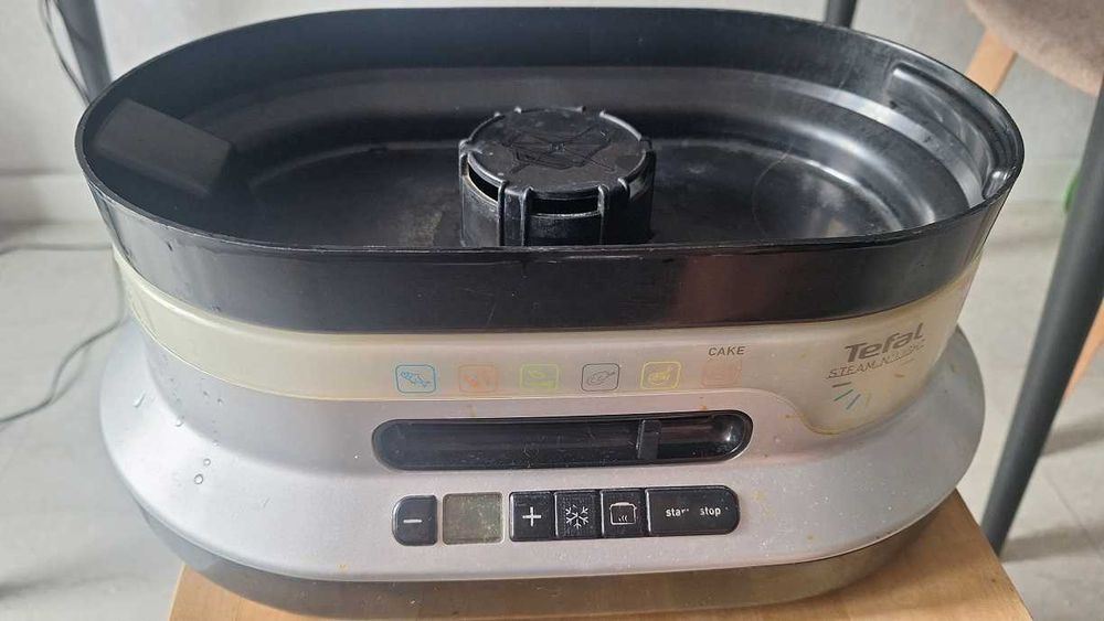 Продам пароварку Tefal VC300830 (Serie s14)