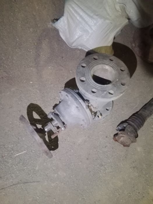 Зaдвижка стальная.запорная Арматура новая.диаметр 80