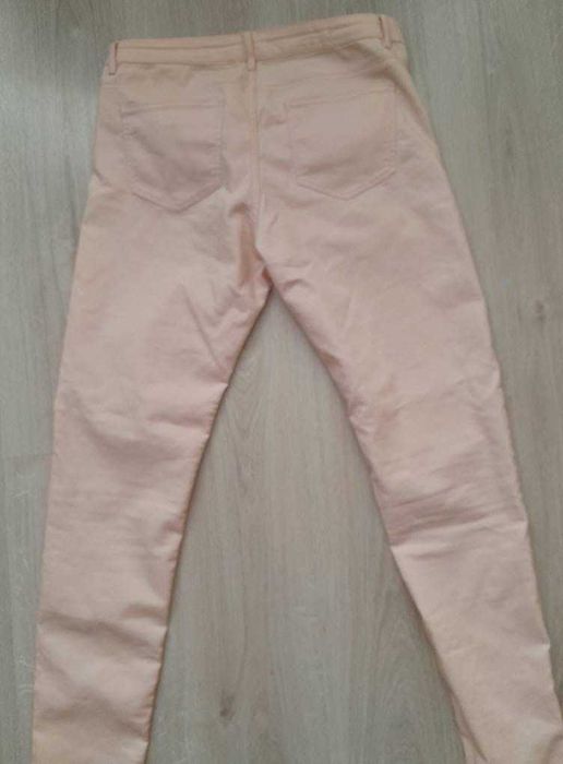 Розови и червени  дънки