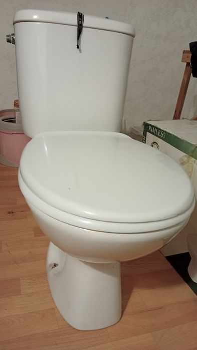 Продам БУ унитаз
