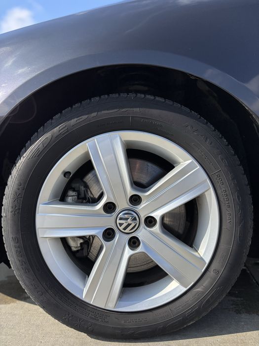 Vand VW PASSAT 2.0tdi 140cp Full Option