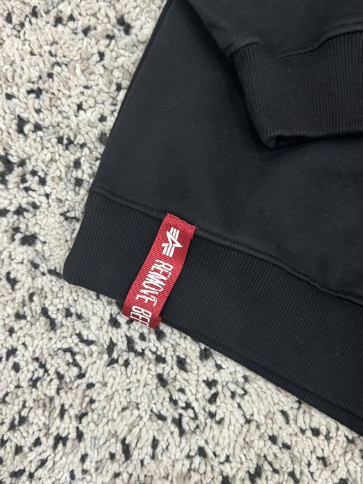 Мъжка блуза ALPHA INDUSTRIES . Размер L