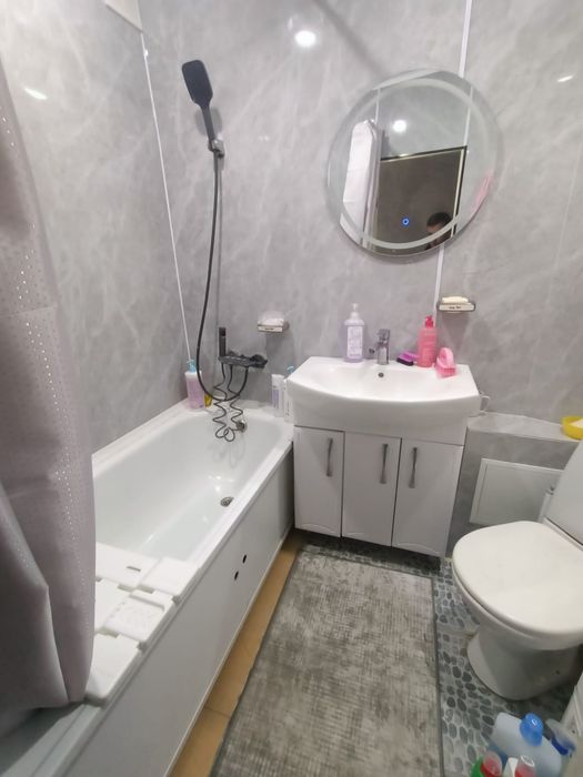 Продам 3-х комн. Кв.  ДСК