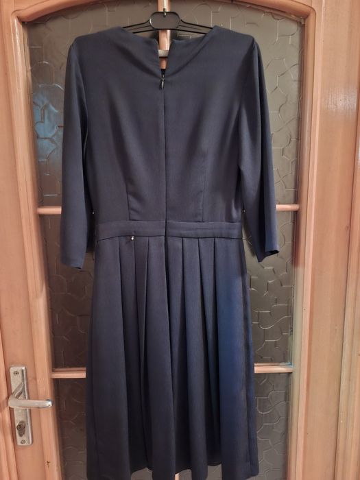 Rochie Poema,mărimea 38,culoare bleumarin.