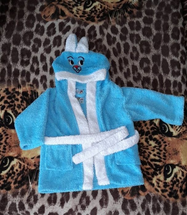 Vînd capoțel cocolino pn copii + un scăunel + ghiozdănel