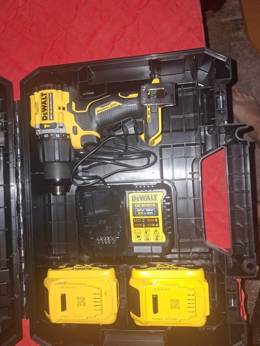 Filetantă si flex dewalt