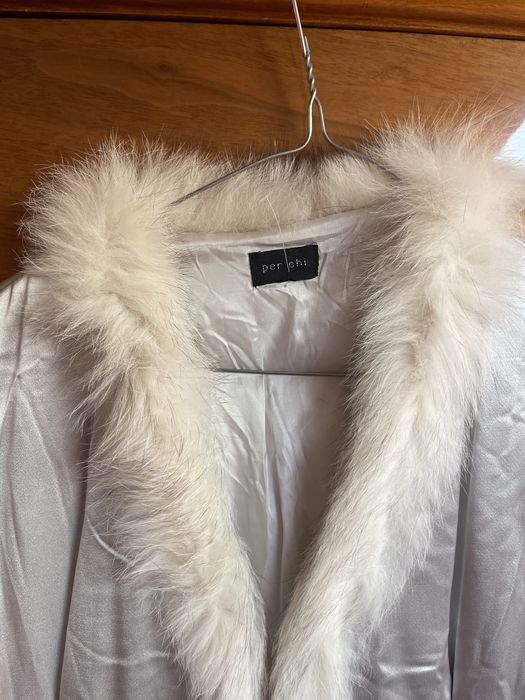 Haina eleganta cu blana naturala