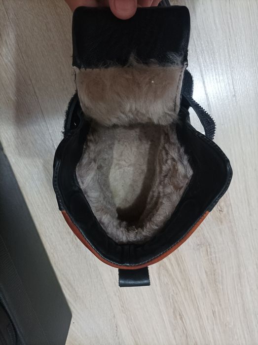 Продам мужские сапоги город астана
