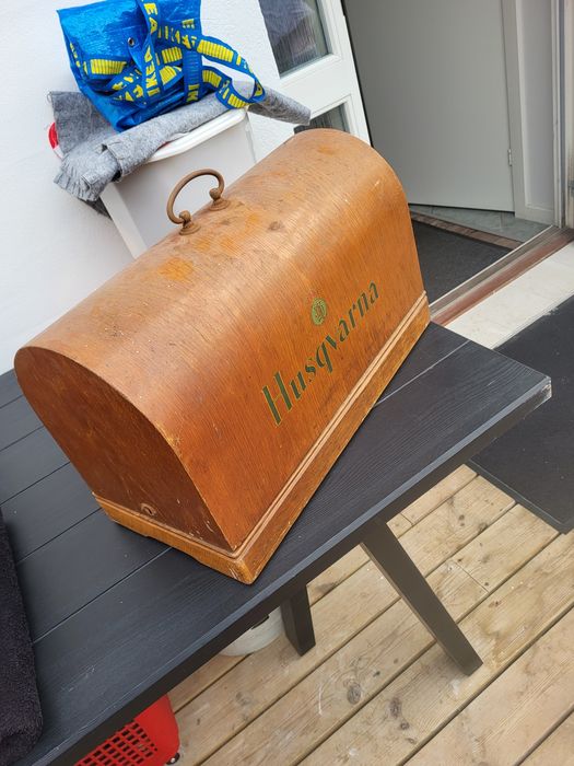 Mașină de cusut Husqvarna!