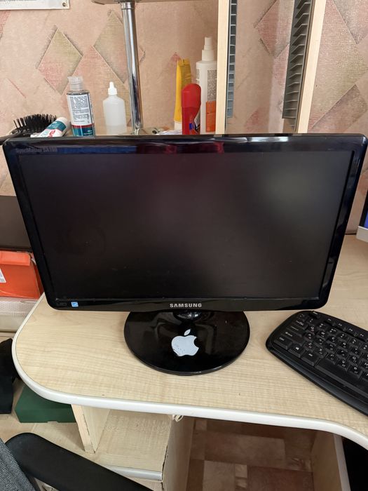 HP 24" Full HD IPS 60 Гц обемн на планшет