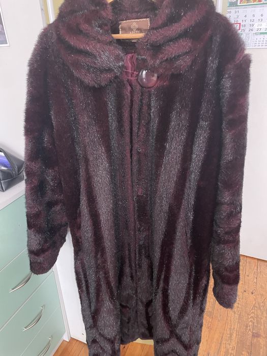 Дамско палто бордо