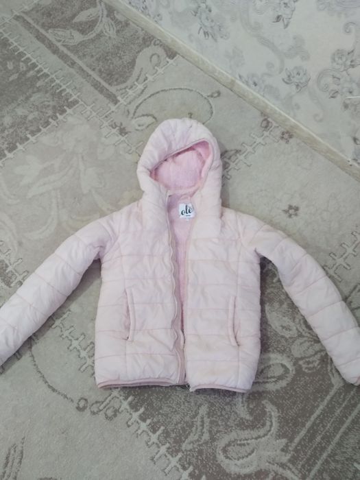 Продам безрукавка  куртка 2000