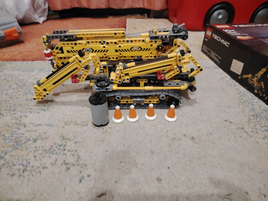 Lego technic гусеничный кран. Оригинал 100%