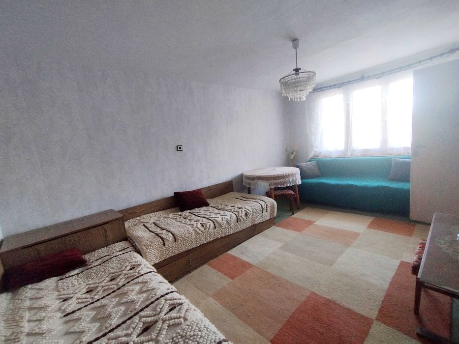 Къща за продажба в с. Режанци
