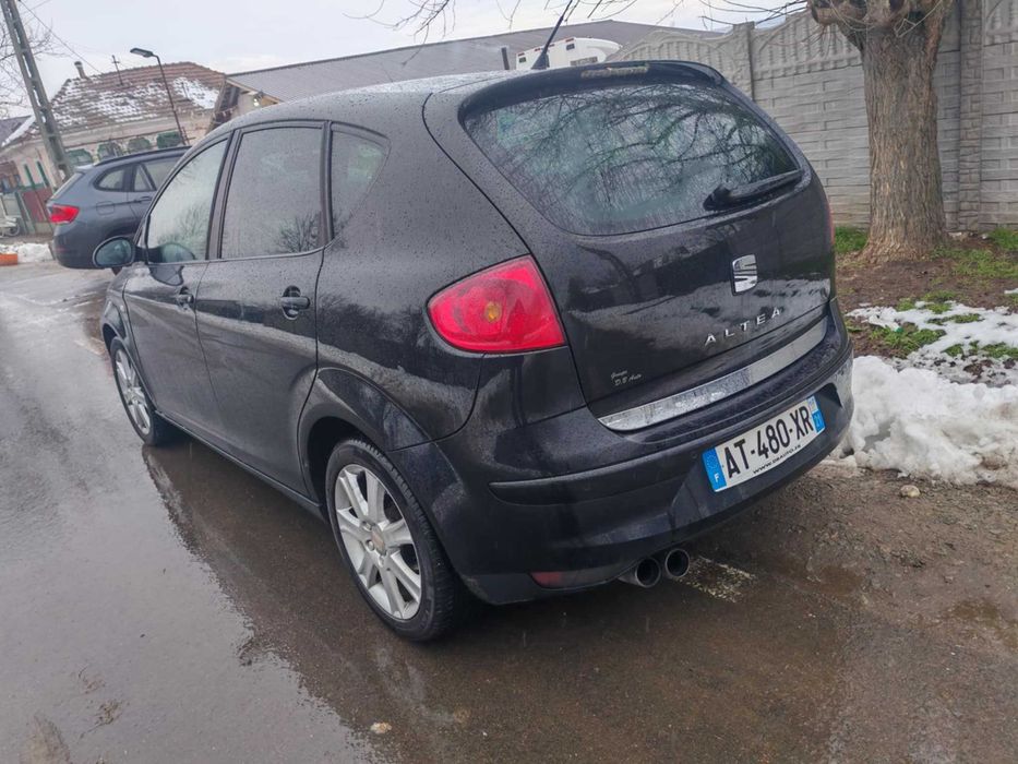 Vand(NU SCHIMB) Seat Altea 2008 2.0 bkd 220.000 km