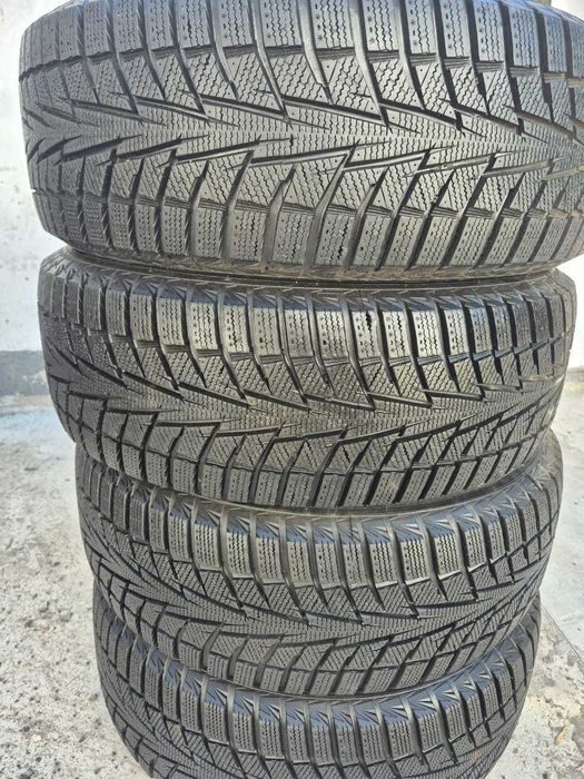 225/55R18 Hankook