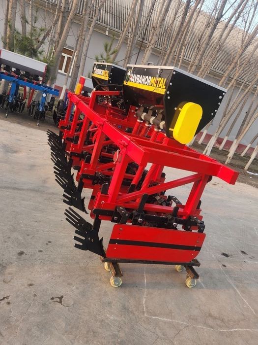 Култиватор сотилади