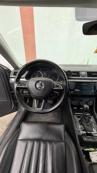 SKODA Superb 2016 — imagine 5
