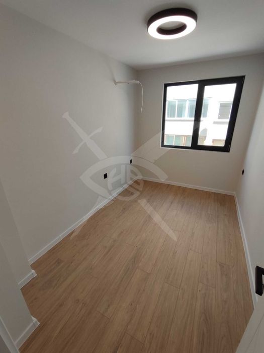 Продава се Тристаен апартамент в Варна, Лятно кино Тракия - 85 кв.м за 2177 €/кв.м - Снимка #4