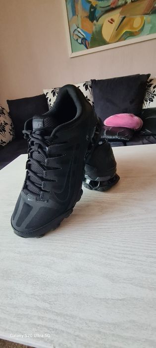 Маратонки Nike 46 номер
