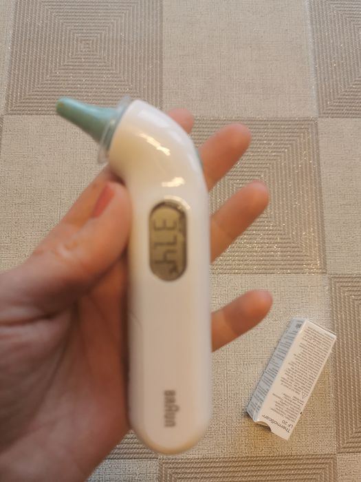 Термометър за ухо Braun