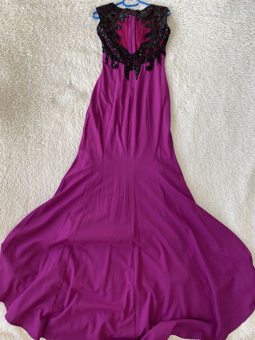 Шикарное платье Tarik Ediz