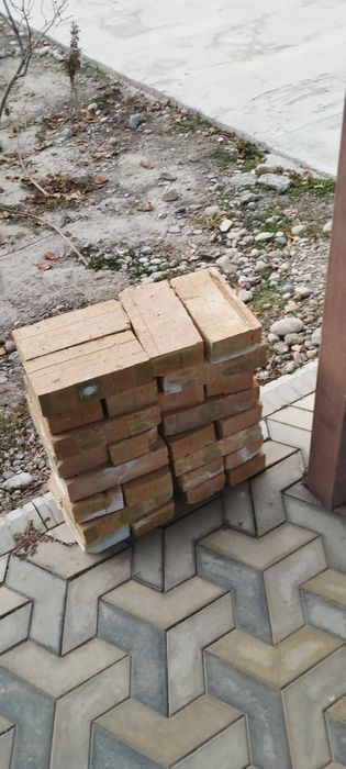 Продам жженые кирпичи