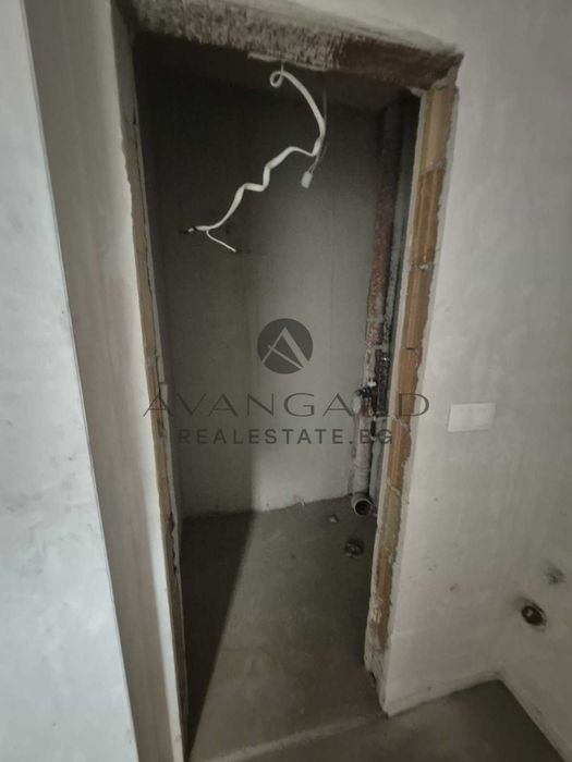 Продава се Тристаен апартамент в Пловдив, Център - 162 кв.м за 1482 €/кв.м - Снимка #8