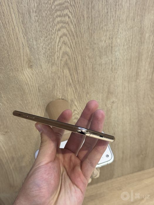 Iphone 11 pro gold
