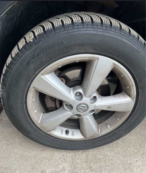 Vand anvelope iarna Goodyear 225 55 17 stare foarte buna