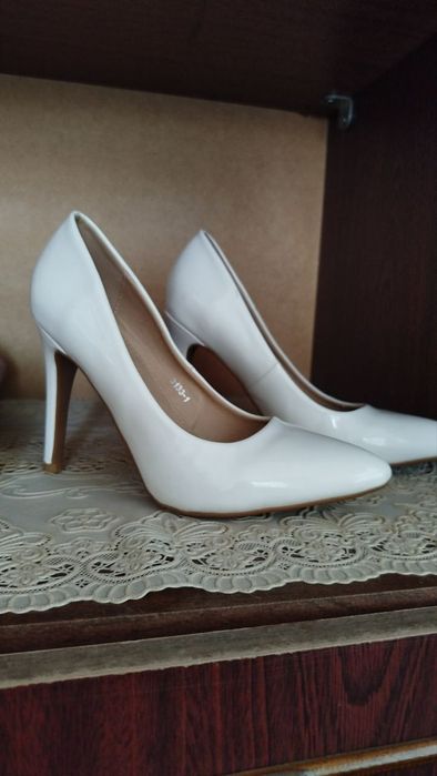 Yengi tufli. 37razmer