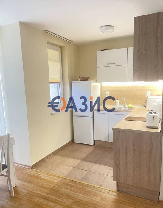 Продава се Двустаен апартамент в Свети Влас - 85000 кв.м за 1 €/кв.м - Снимка #2