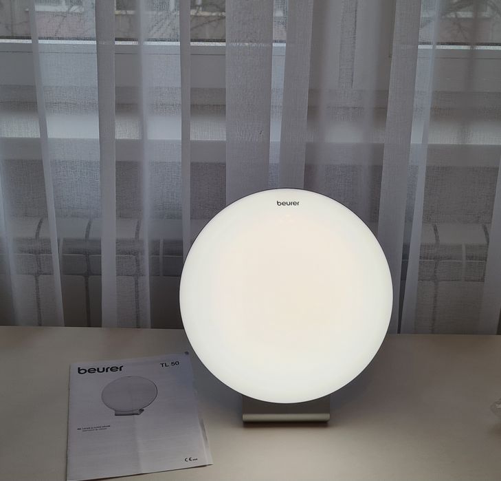 Lampă terapeutică Beurer TL 50 cu lumină naturală