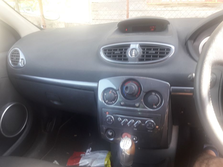 рено клио .renauit clio 2007г 2.0 16v бенз само на части