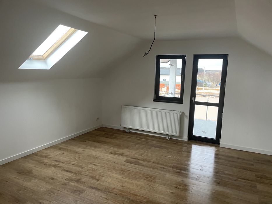 Casa individuala de vânzare-500MP Teren