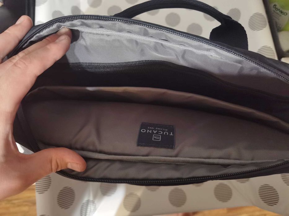 ЧАНТА TUCAO за лаптоп.