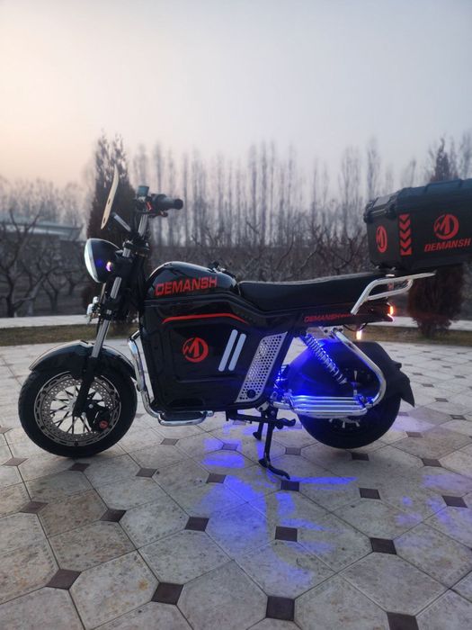 Skuter retro vodiy bulab dastavka bor