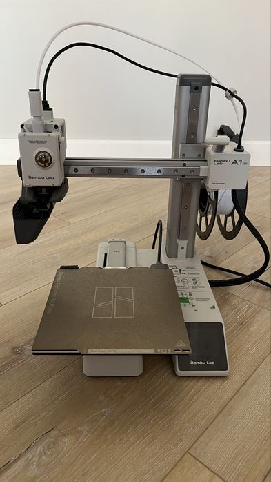 Продам 3D принтер Bambu A1 mini