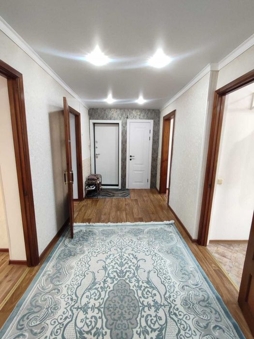 продается 4 комнатная квартира