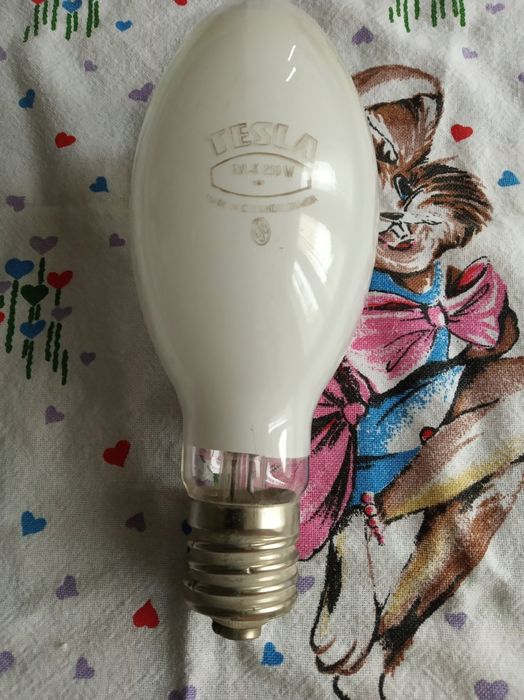 Полилей с две чашки