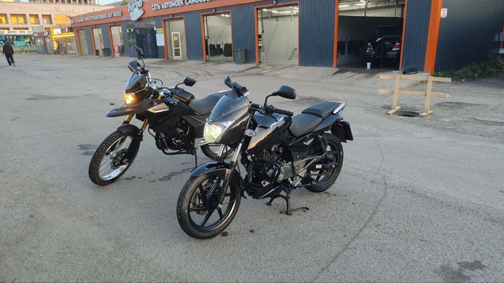 Bajaj pulsar 180