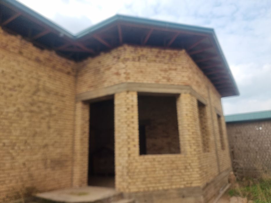 Уй сотилади янги кардиология олди 6 соток 6 хона