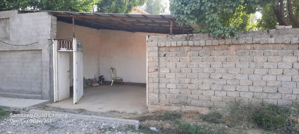 Эшонгузарда ховли сотилади