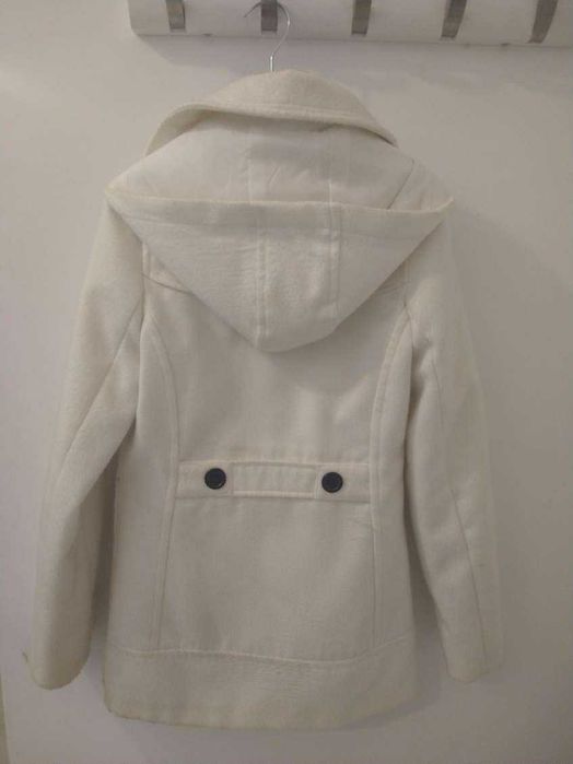 Palton alb marimea  XS- S