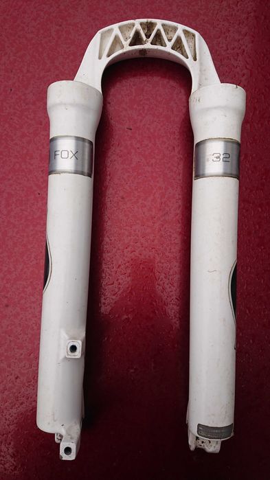 Brate inferioare furca fox talas, 26. Ghidon ,pipa, v brake