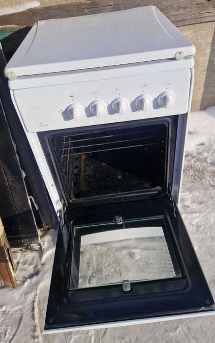 Продам газовую плиту