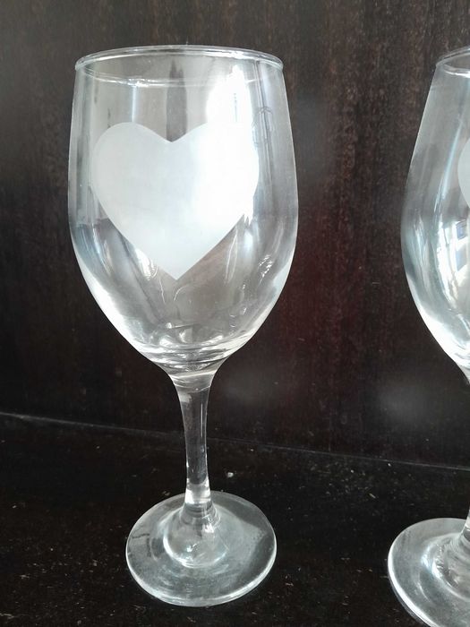 Четири  стъклени чаши