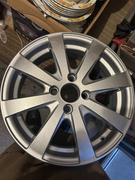 Диски на машину продам